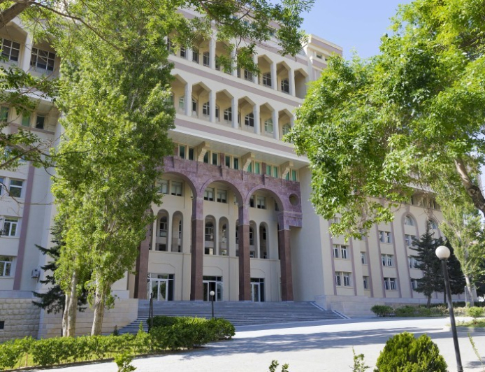 Tibb Universitetindən təhsil haqları ilə bağlı