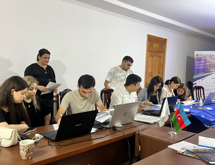 Bakı, yoxsa region: Abituriyentlər universitet seçərkən nələrə diqqət edirlər?