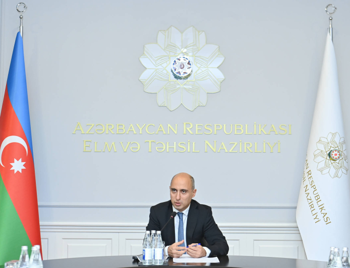 Elm və təhsil naziri “Maarifçi”lərlə görüşüb