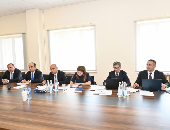 Elm və təhsil naziri Xankəndidə vətəndaşları qəbul edib