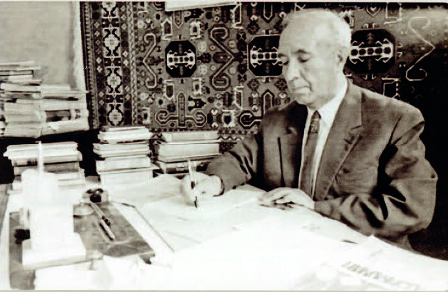 Mir Cəlal nəsrinin poetikası