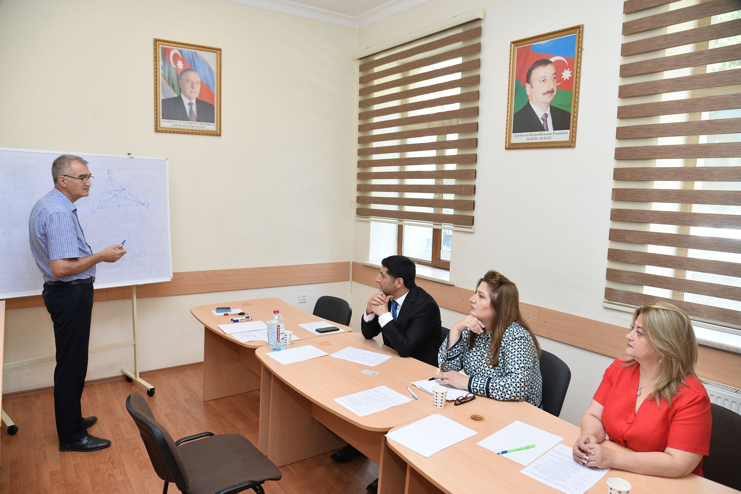 Yeni təmayüllü məktəblərdə işləmək üçün müraciət edən müəllimlərin sayı