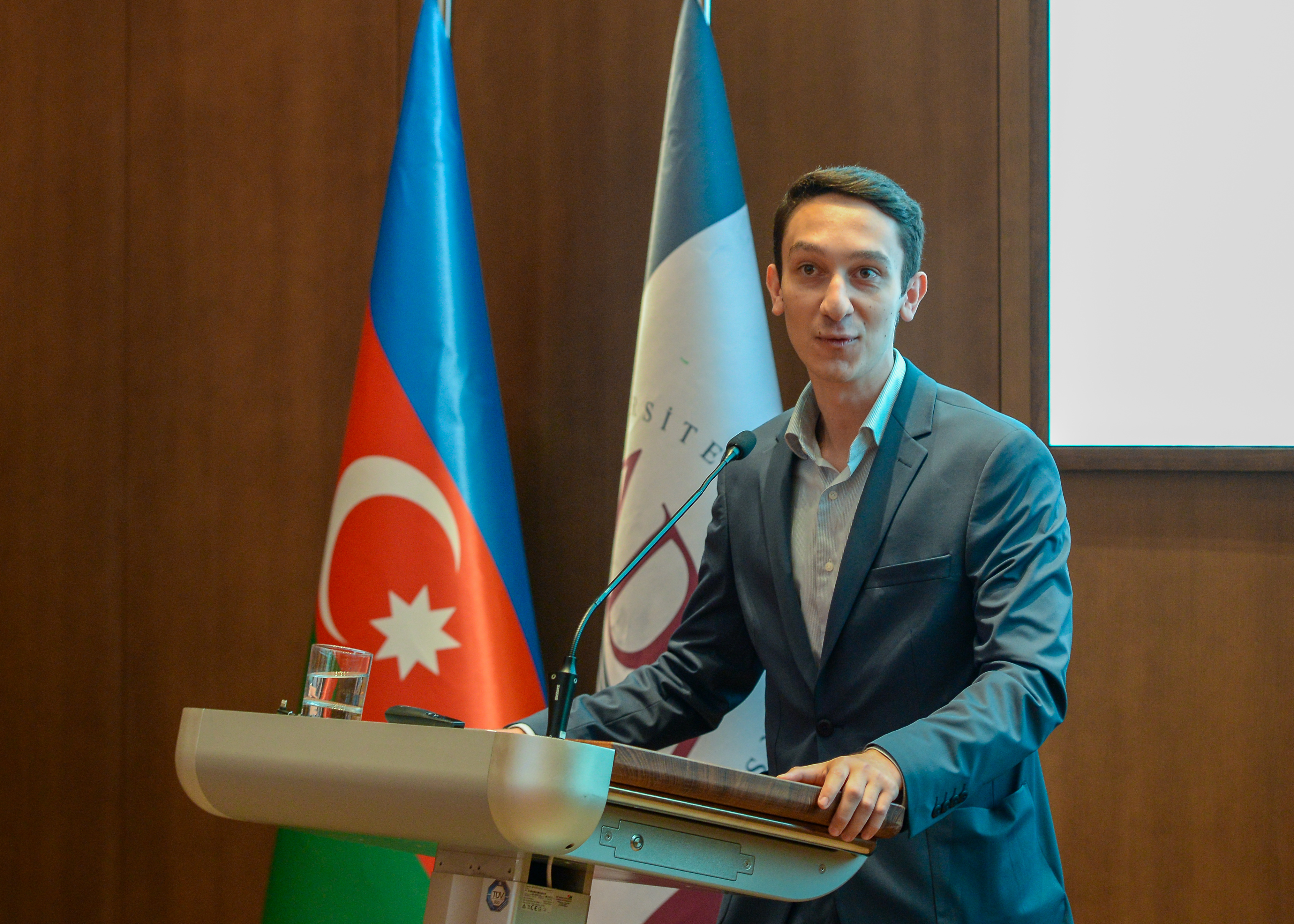 Dövlət Proqramı qalibləri ilə görüş keçirilib