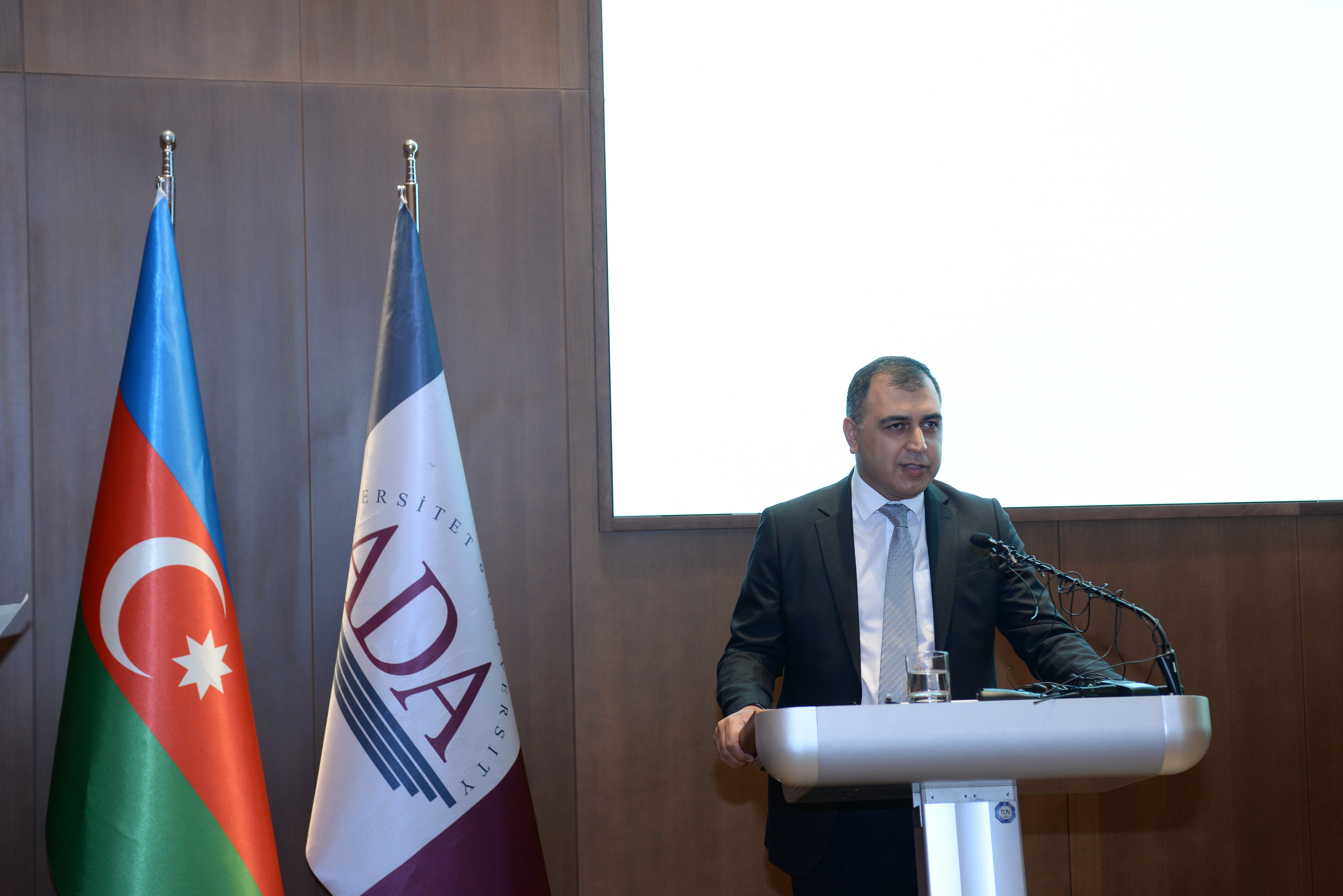 Dövlət Proqramı qalibləri ilə görüş keçirilib