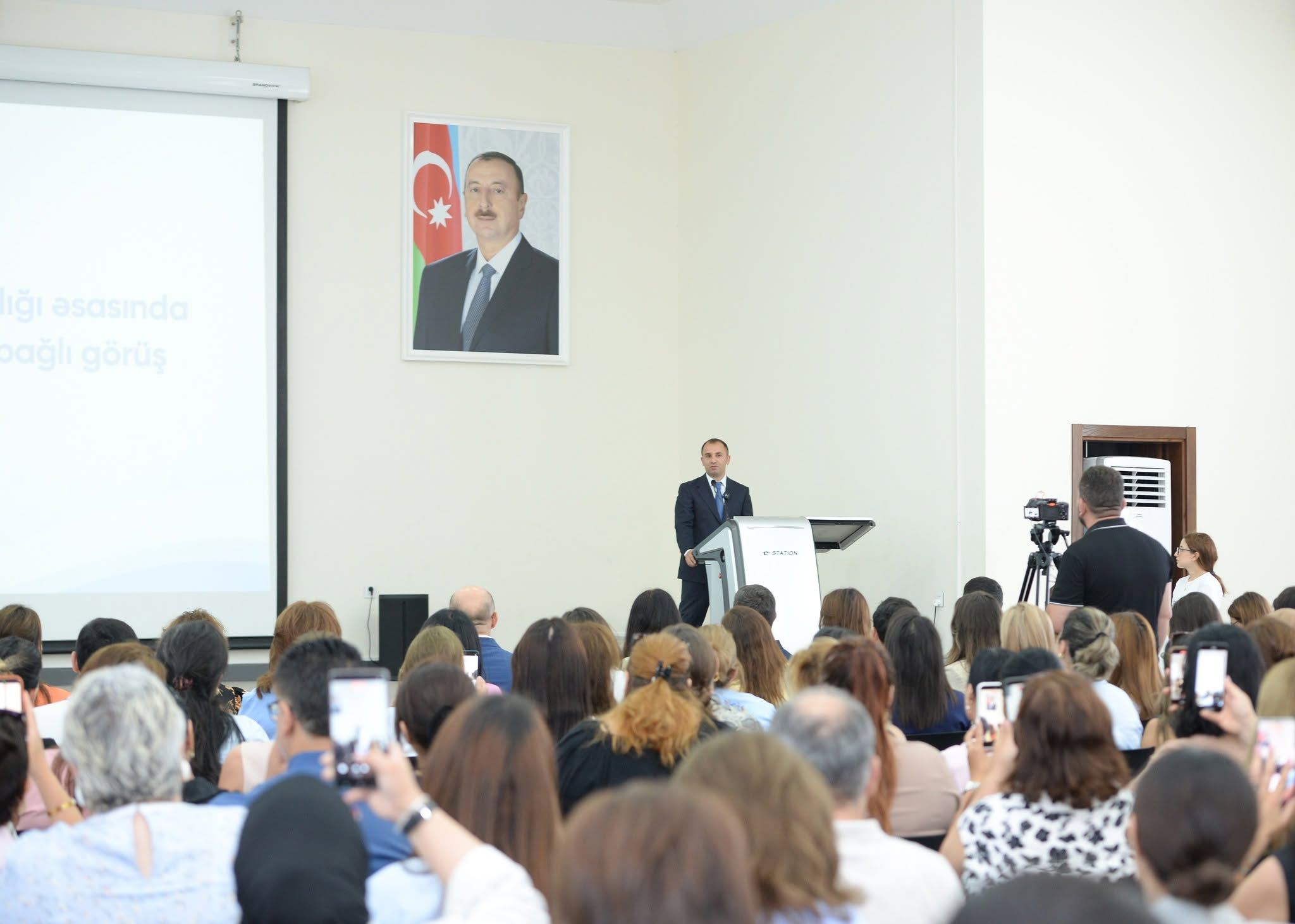 Özəl məktəbəqədər təhsil müəssisələrinin maliyyələşdirilməsi ilə bağlı görüş keçirilib