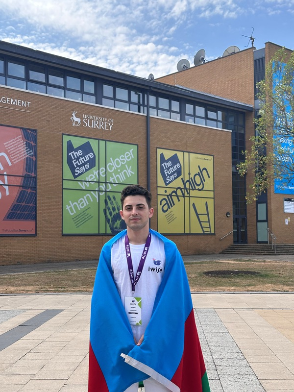 UNEC tələbəsi Böyük Britaniyada keçirilən yarışda dünya çempionu olub