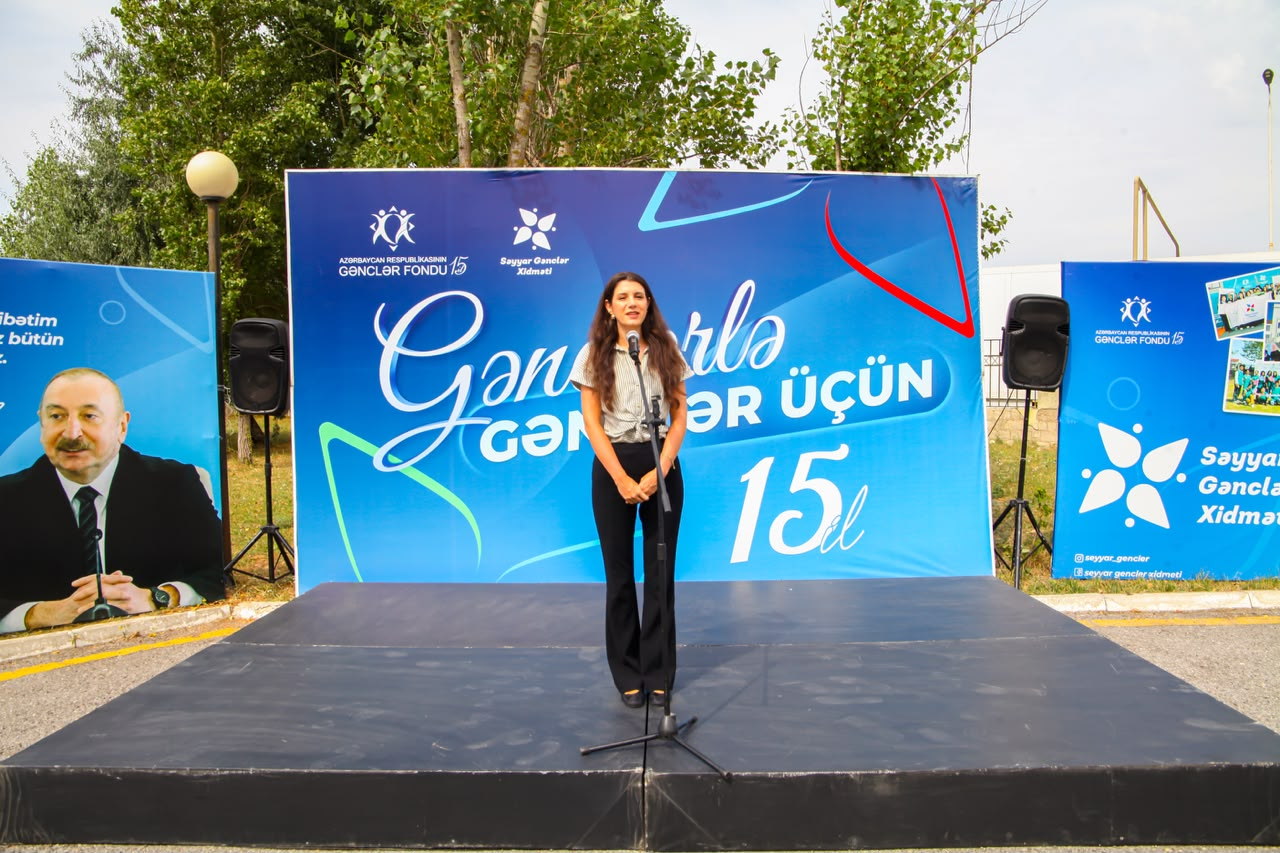 “Səyyar Gənclər Xidməti” fəaliyyətini Xızıda davam etdirir