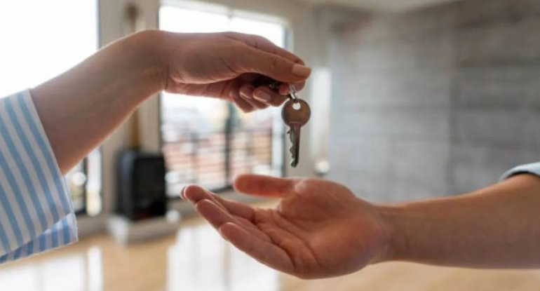 Mənzil bazarında “tələbə mövsümü”: