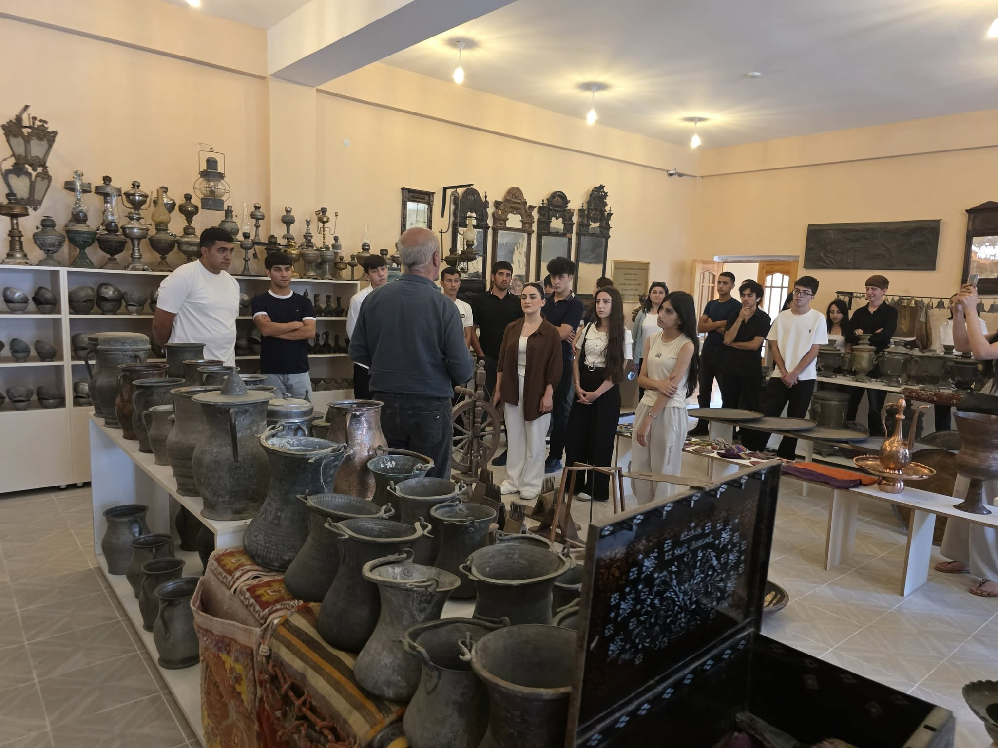 Qəbələ Peşə Mərkəzinin tələbələri İsmayıllının turizm imkanları ilə tanış olublar