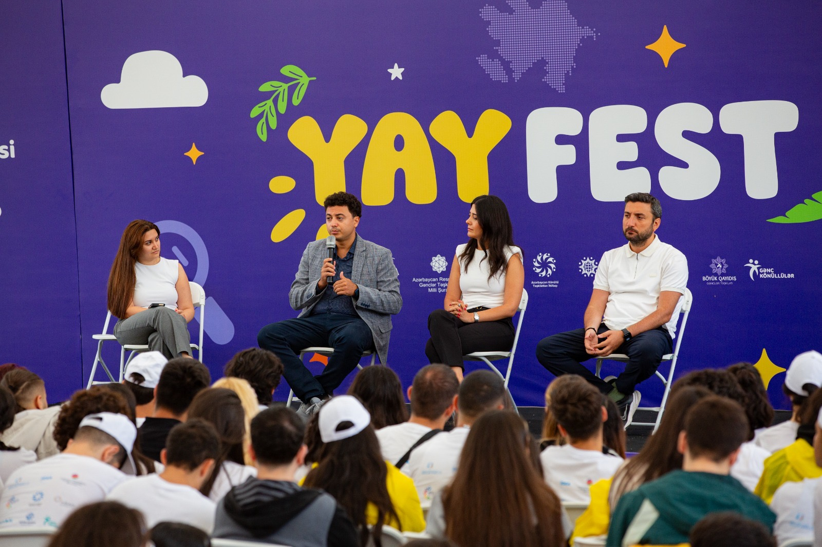Gənclər "Yay Fest"də “Elm, Etika və Gələcək” düşərgəsində  bir araya gəliblər