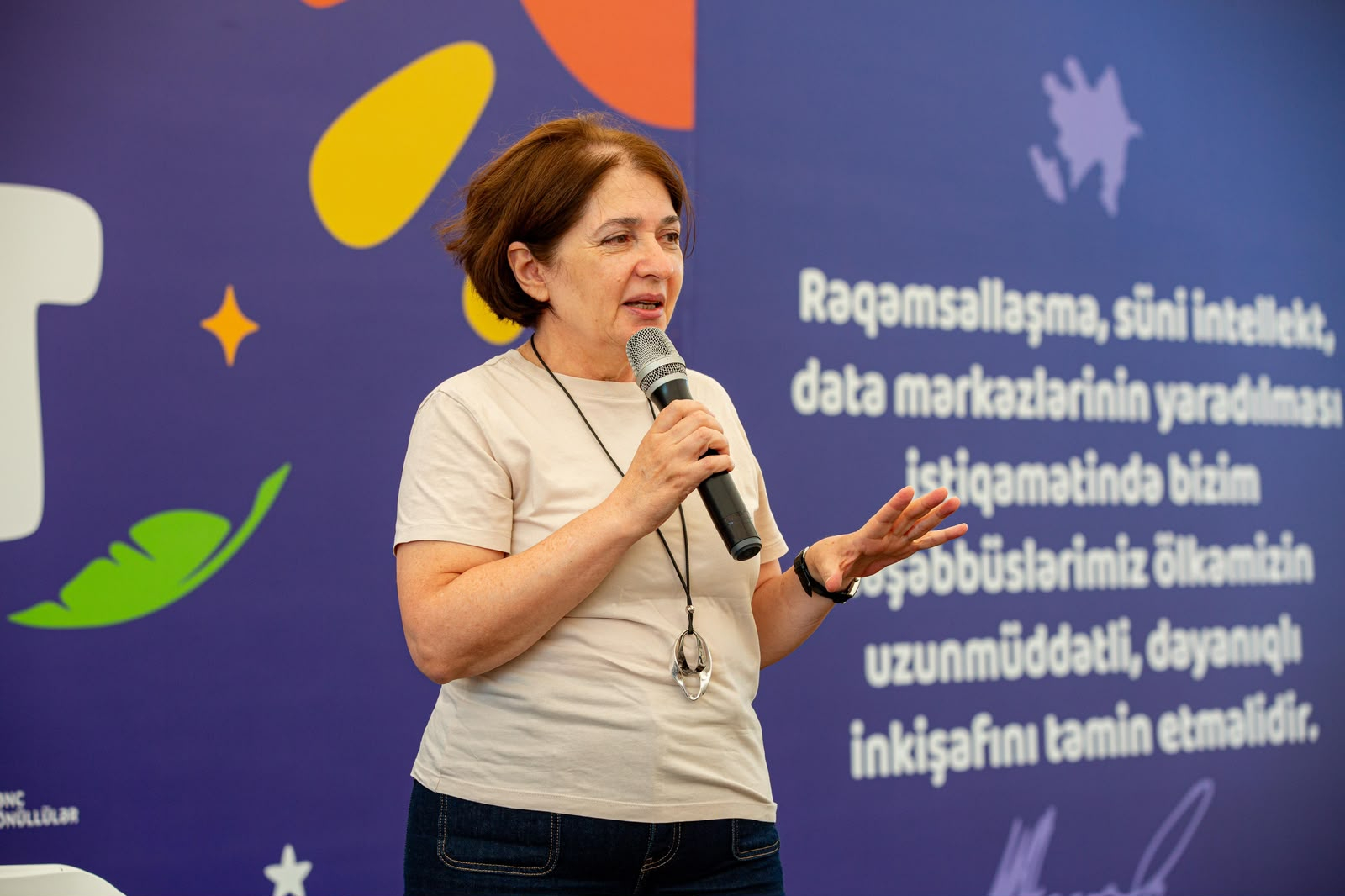 Təbiət qoynunda rəqəmlər necə koda çevrildi?