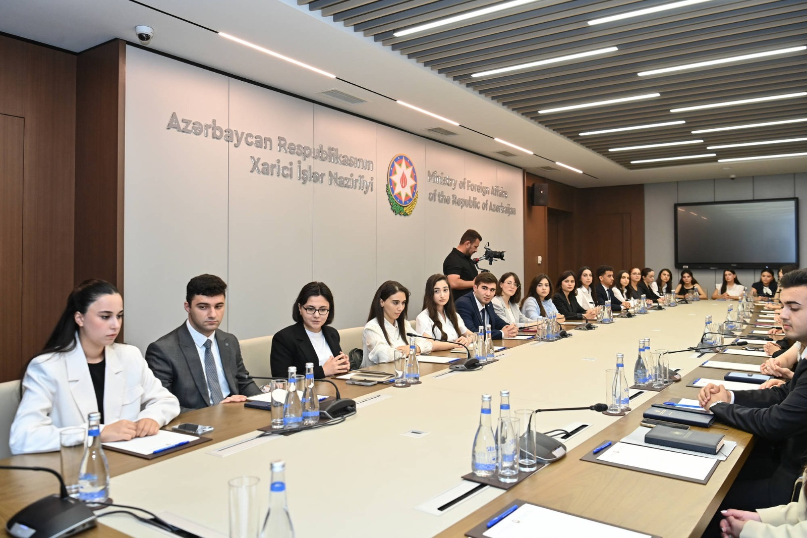 Xarici işlər nazirinin müavini  “Maarifçi”lərlə görüşüb