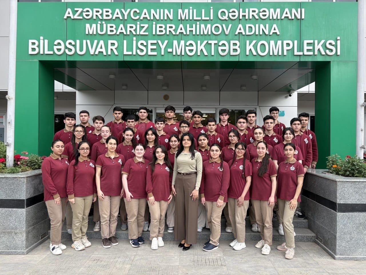 Biləsuvar liseyi 16-cı dəfə 100 faizlik nəticə göstərib