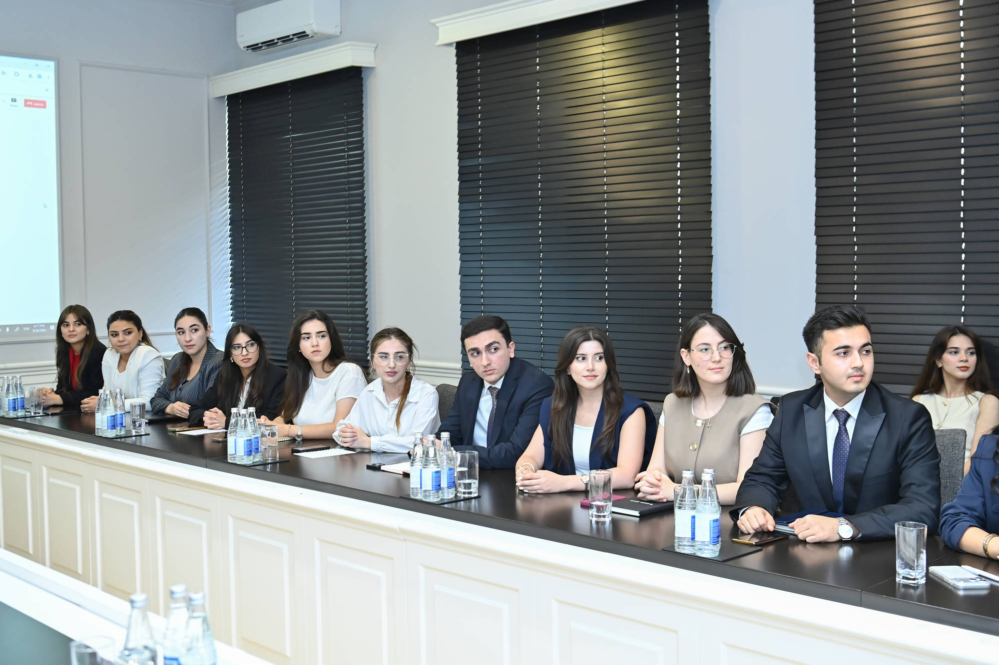 Elm və təhsil naziri “Maarifçi”lərlə görüşüb