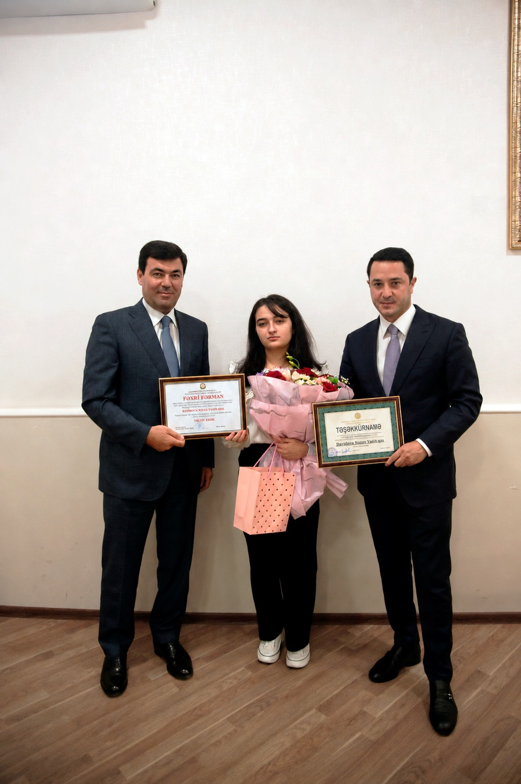 Xaçmazda təhsildə uğur qazananlar mükafatlandırıldı 