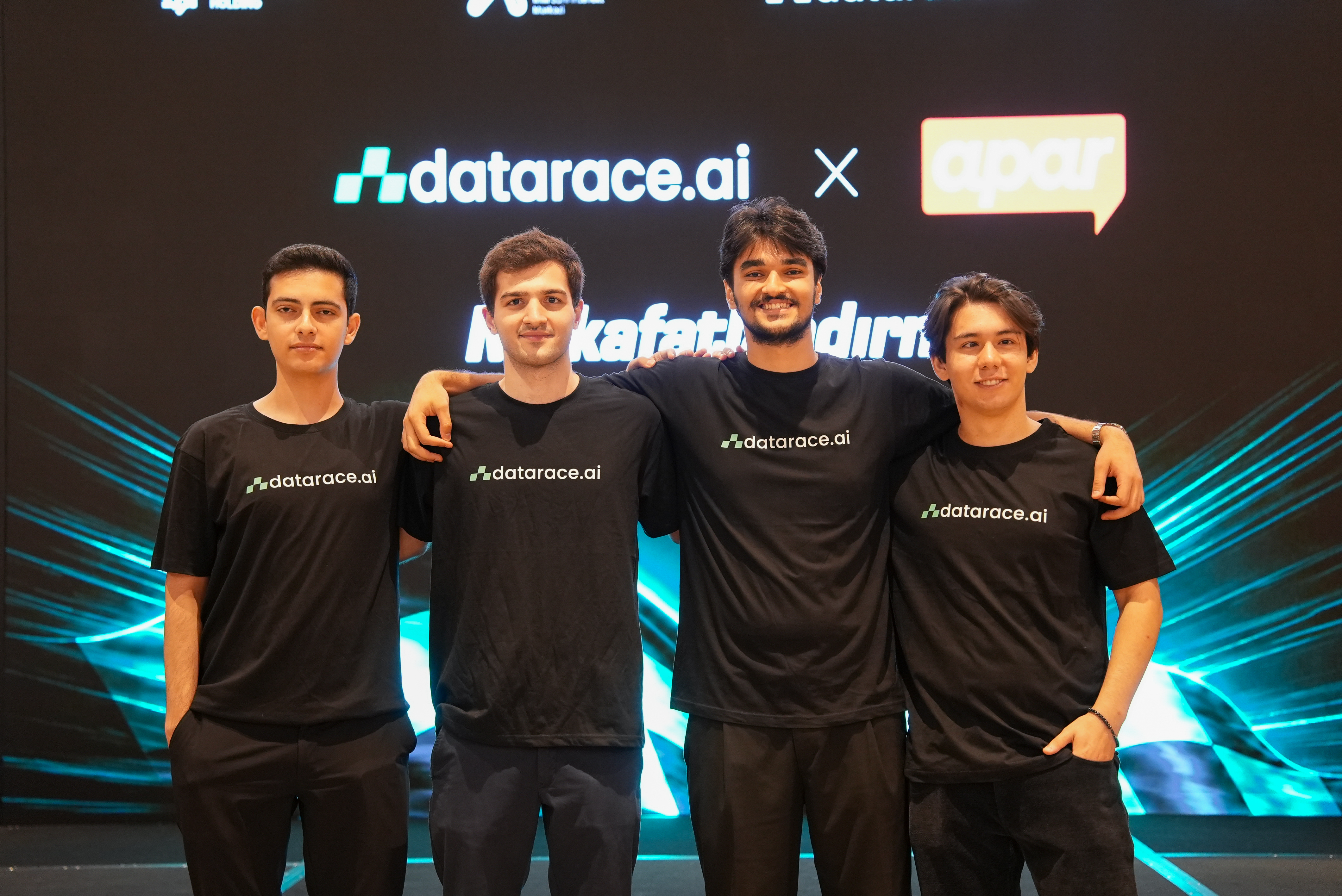 “DataRace”in ilk yarışında 300-dən çox süni intellekt yanaşması təqdim edilib