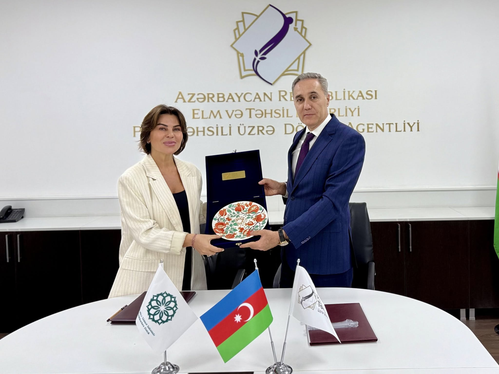 Gözəllik sahəsində peşə təhsilinin inkişafı müzakirə edilib