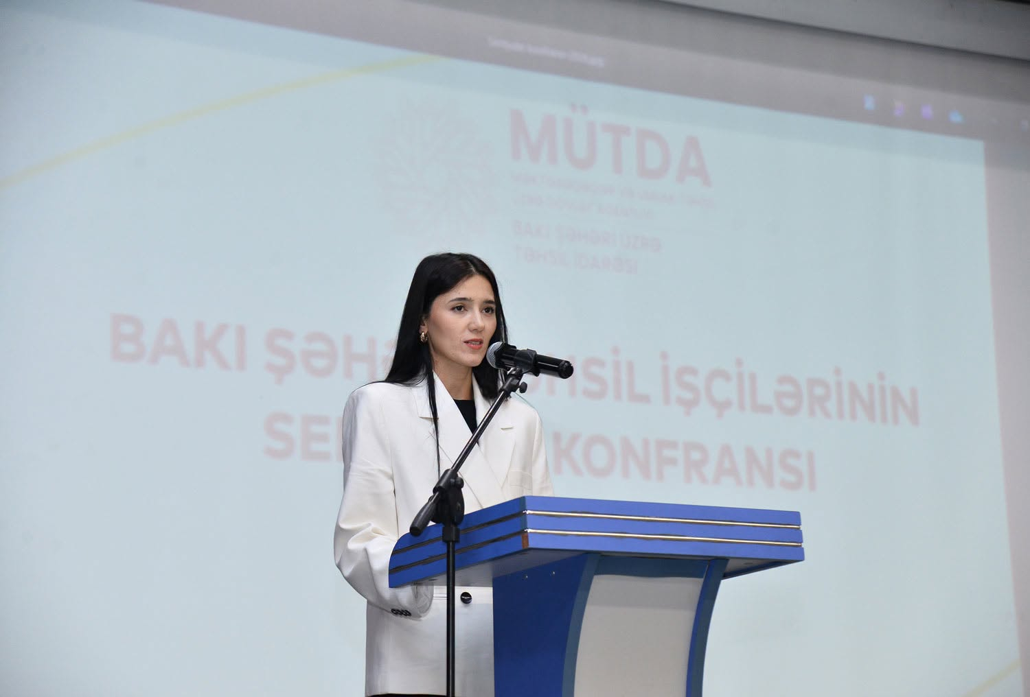 Paytaxt təhsil işçilərinin sentyabr konfransına start verilib