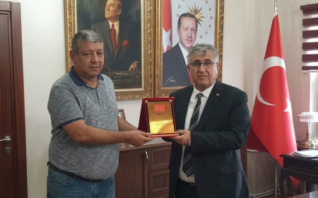 “Təhsil almağın yaşı yoxdur” - 57 yaşlı əcnəbi məzun