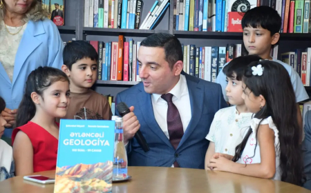 Bilik Günündə “Əyləncəli geologiya” kitabı təqdim olundu 