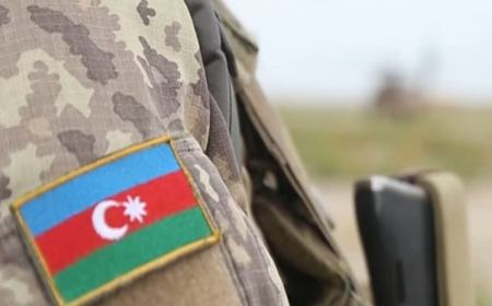 Magistratura və doktoranturanı bitirmiş zabitlərin hərbi rütbədə olma müddəti azaldılacaq 
