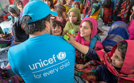UNICEF: İqlim dəyişikliyinə görə hər 10 şagirddən biri təhsildən kənarlaşıb