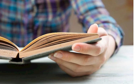 Sinqapurda kitab oxuyanlara pul veriləcək