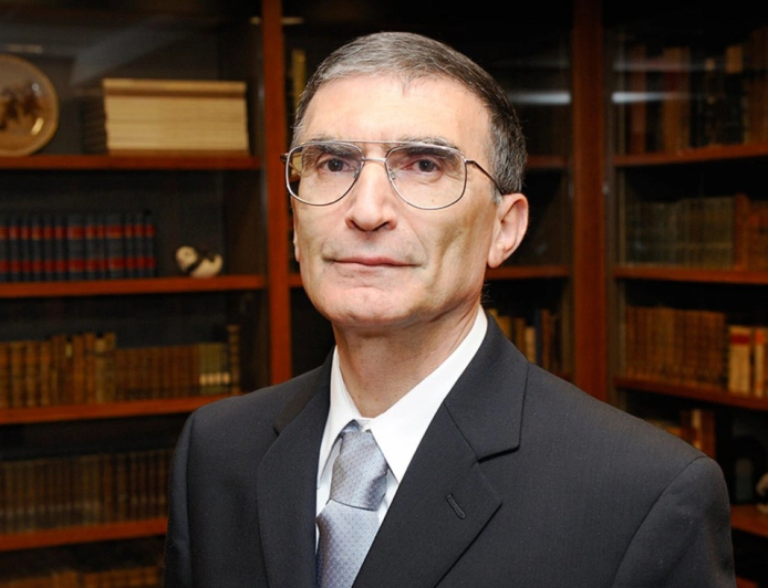 Əziz Səncər “Şöhrət” ordeni ilə təltif edilib
