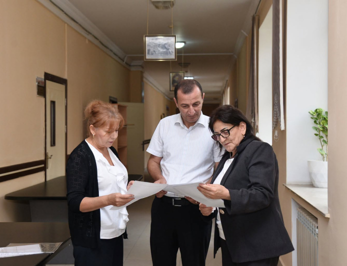 Məktəblərdə dərs bölgüsü necə aparılmalıdır?