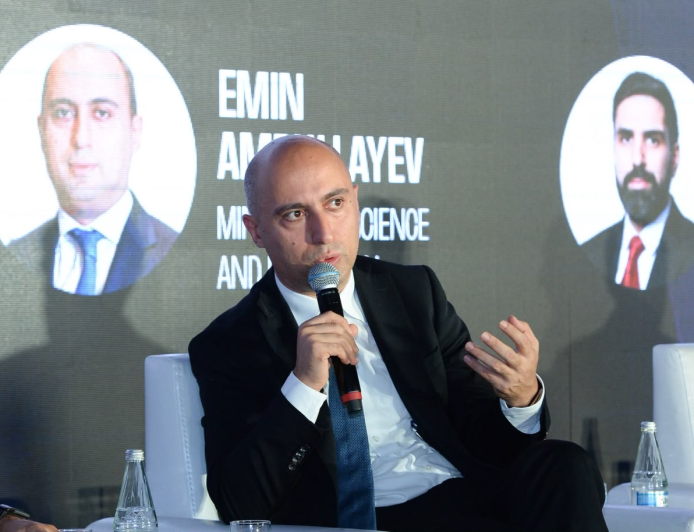 Bakının PISA göstəriciləri müəyyən ölkələrlə müqayisə oluna bilər – Emin Əmrullayev