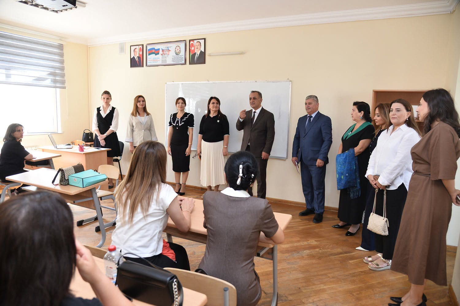 Sentyabr konfransı çərçivəsində panel müzakirələr keçirilib