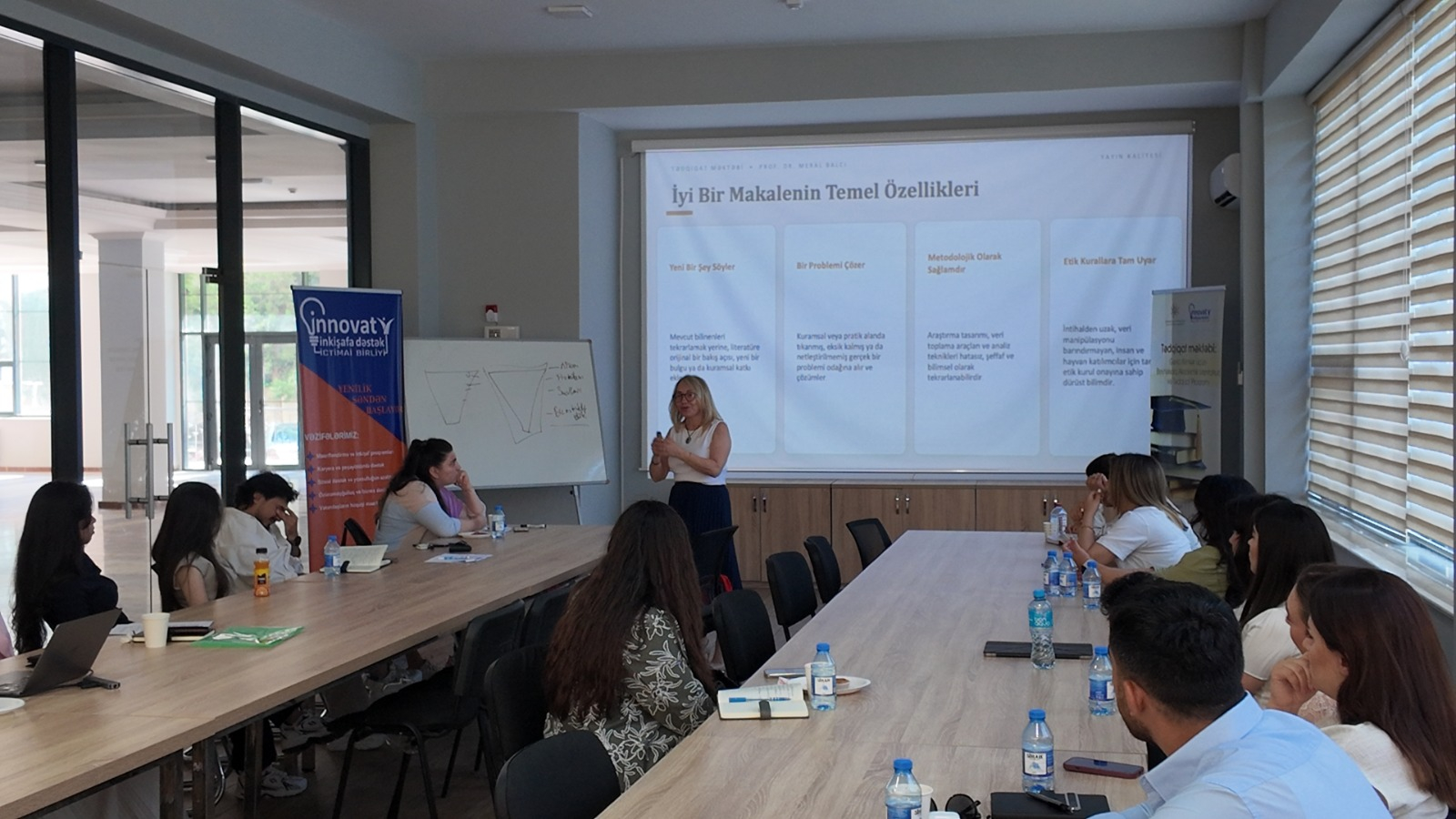 “Tədqiqat məktəbi” layihəsi çərçivəsində beynəlxalq mentorluq proqramı yekunlaşıb