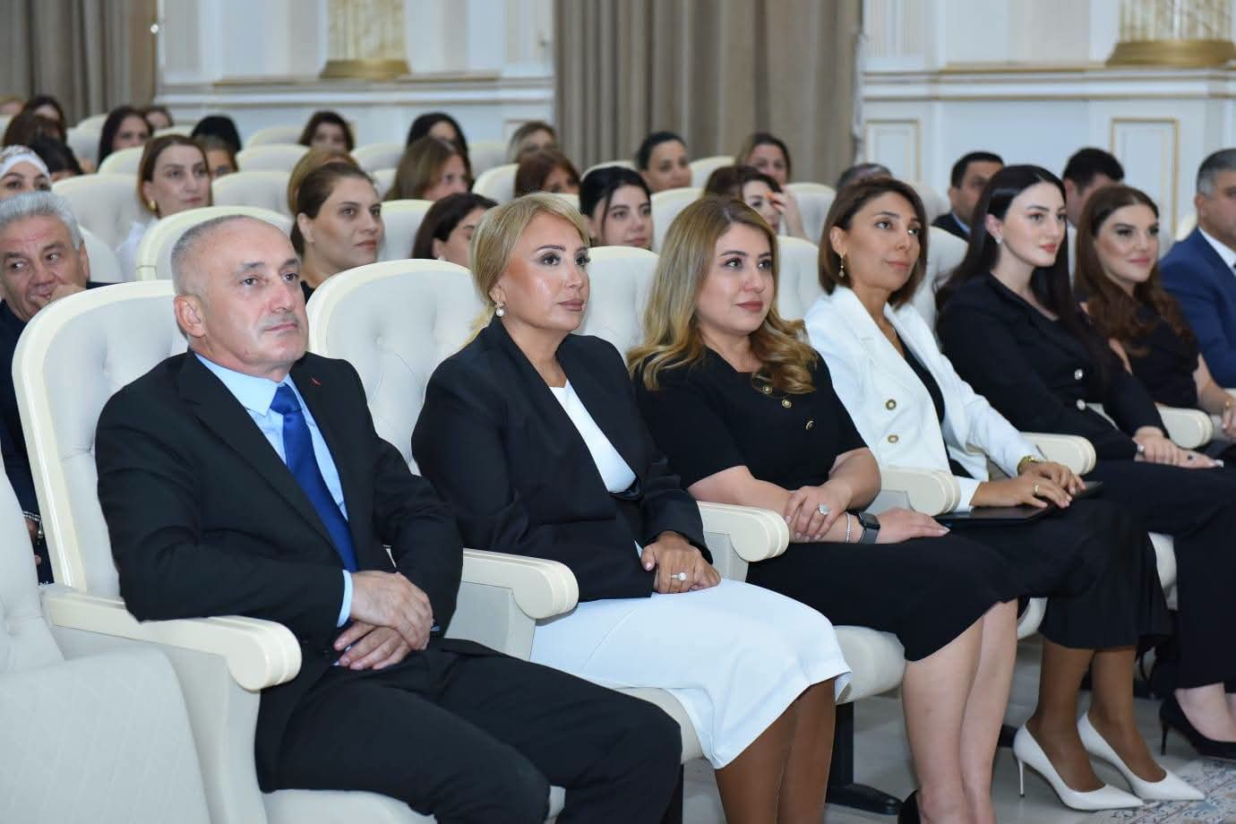 Sumqayıtda təhsil işçilərinin yekun sentyabr konfransı keçirilib