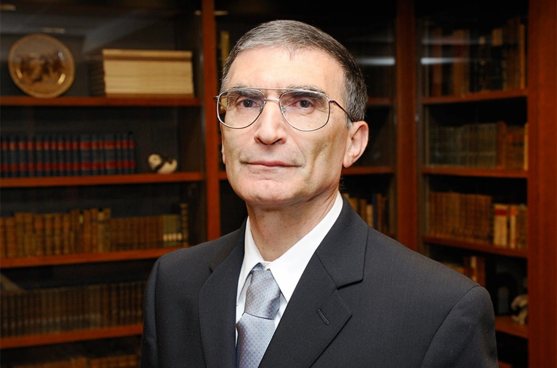 Əziz Səncər “Şöhrət” ordeni ilə təltif edilib