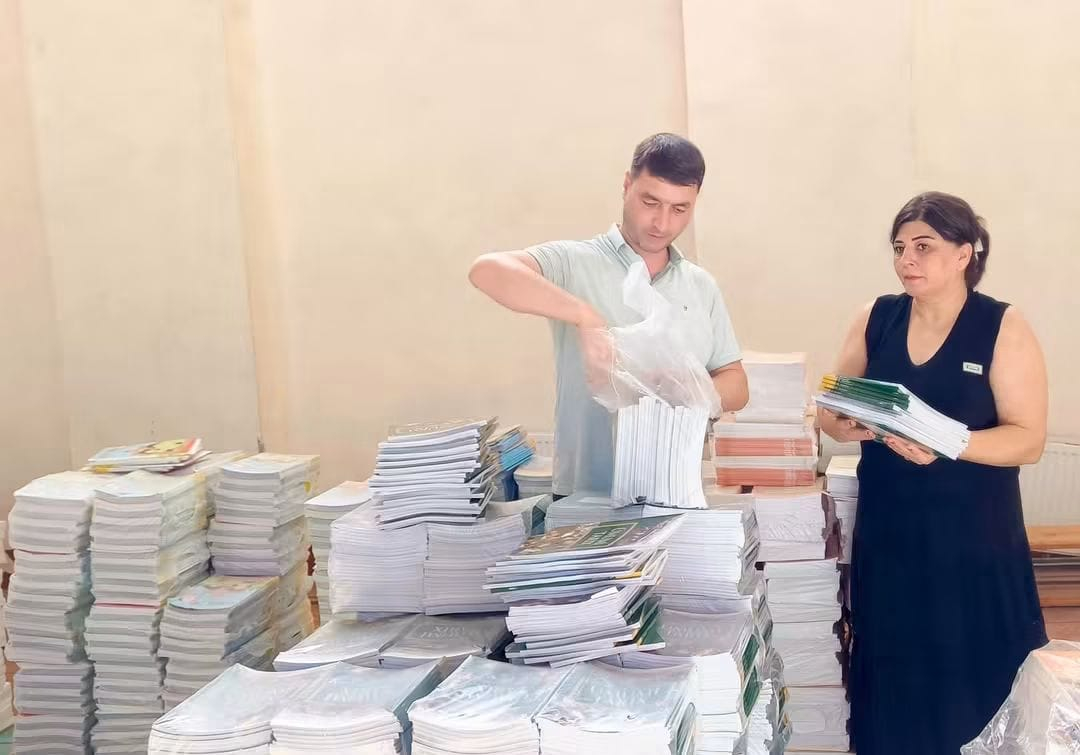 Mil-Muğan bölgəsinin məktəbləri üçün 300 mindən çox dərslik göndərilib