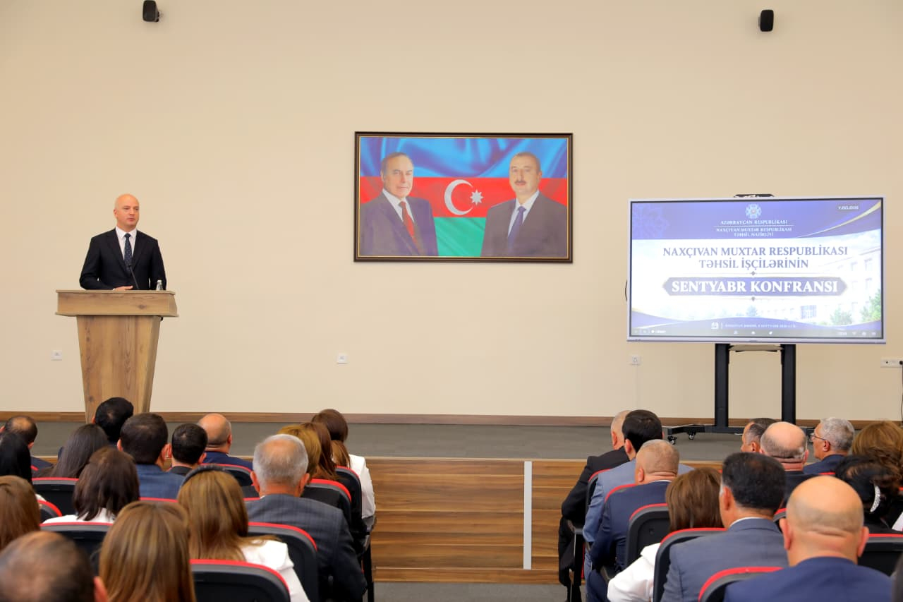 Naxçıvanda təhsil işçilərinin sentyabr konfransı keçirilib