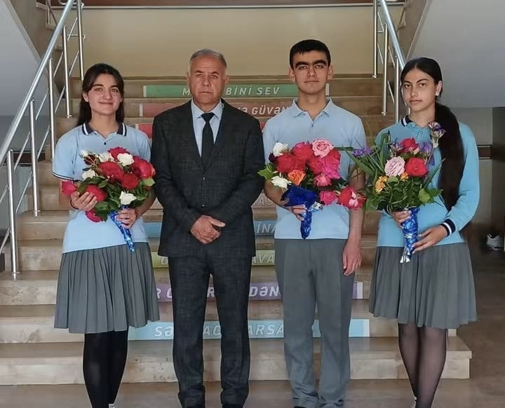 Kənd məktəbinin 100 faizlik uğuru: Üç məzun, üç qəbul
