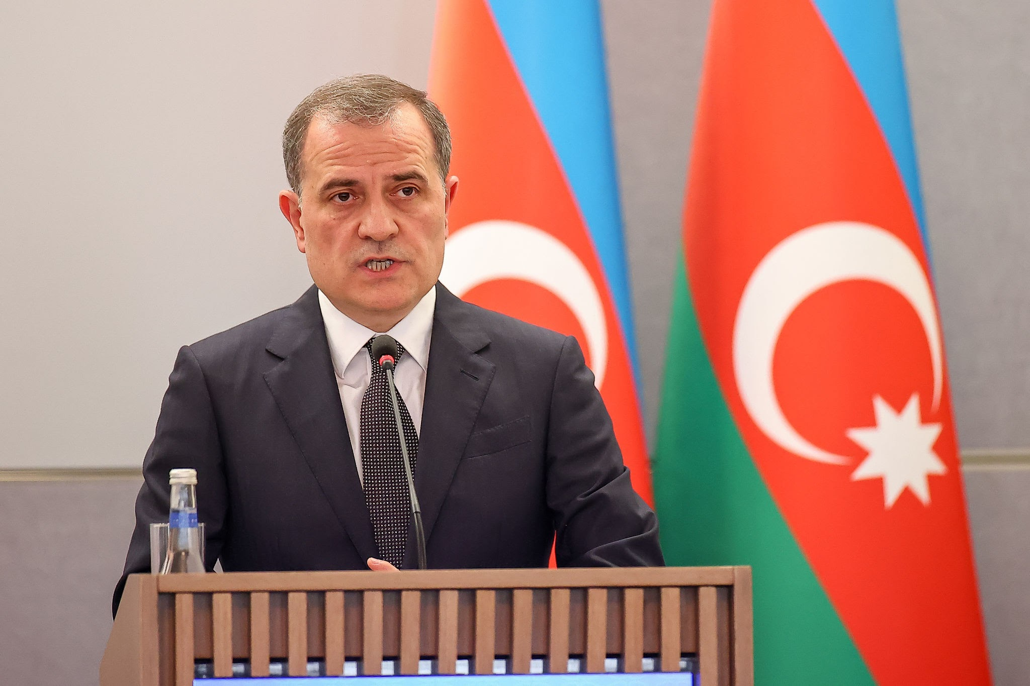 Bu gün həmin ənənə təhsil proqramları vasitəsilə davam etdirilir”– Ceyhun Bayramov