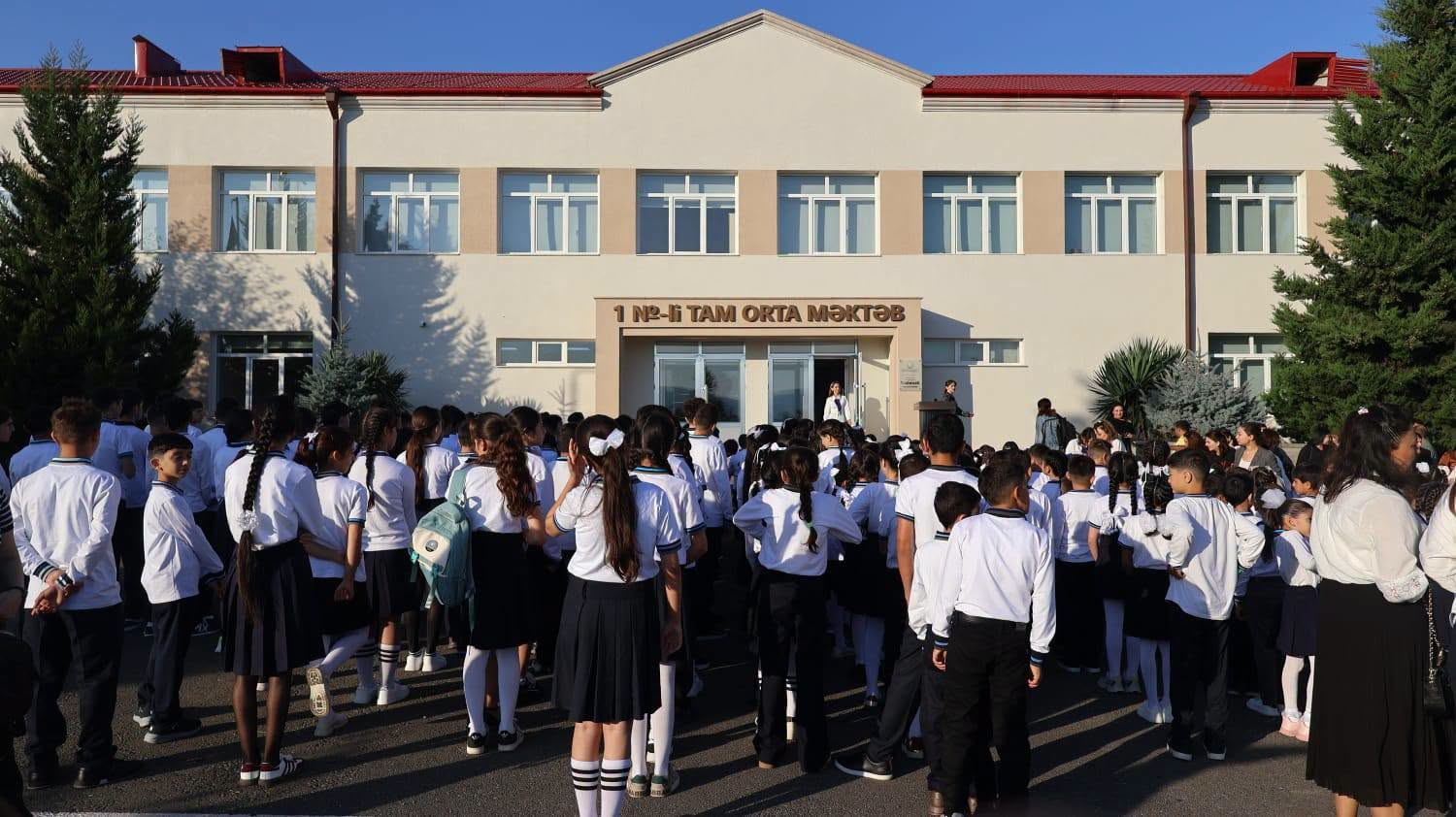 İşğaldan azad edilmiş ərazilərdəki bəzi məktəblərdə ilk dəfə Bilik Günü qeyd olunur