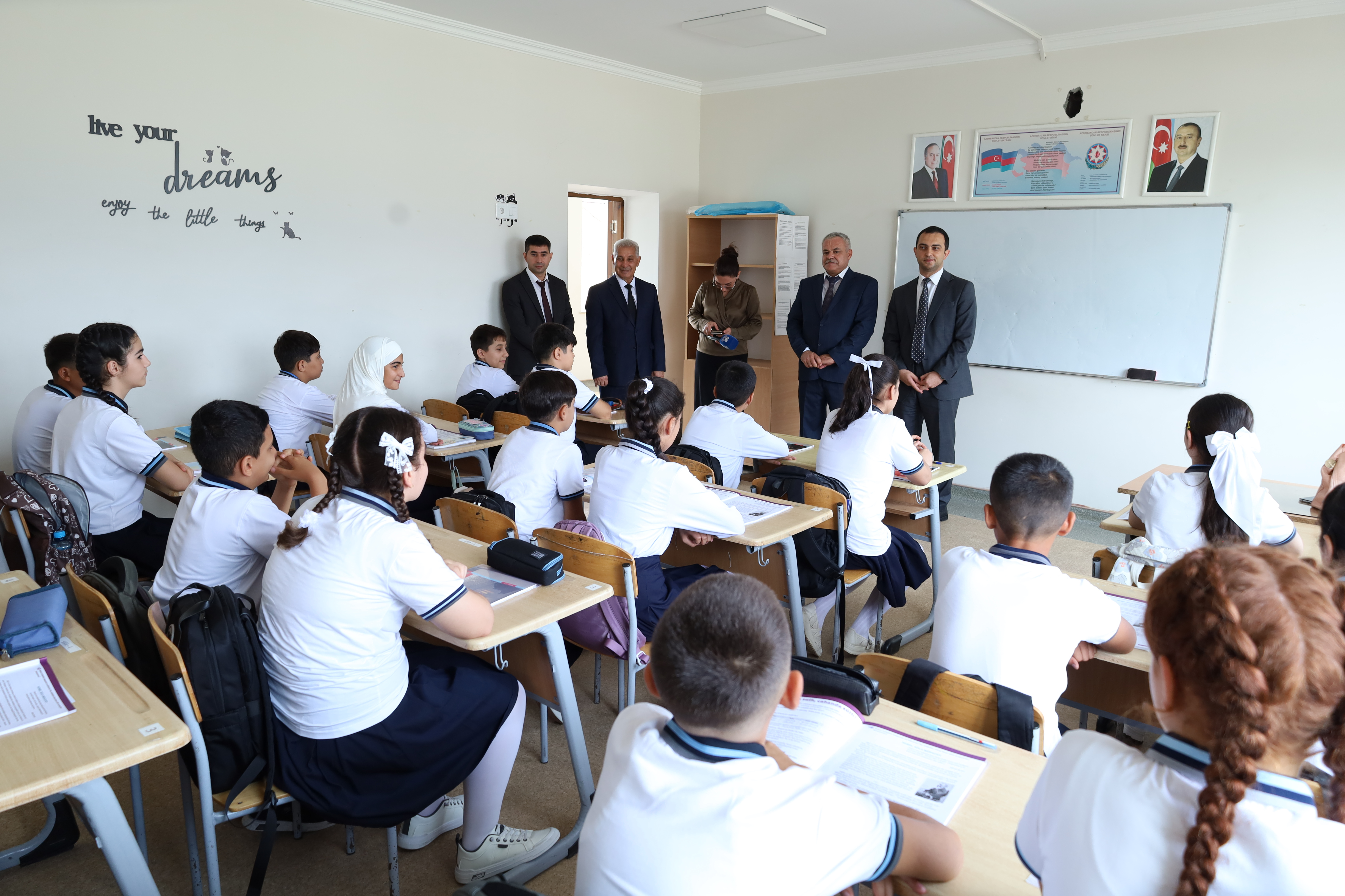 Kürdəmirdə Bilik Günü: ilk zəng, yeni hədəflər və gələcəyə açılan yol