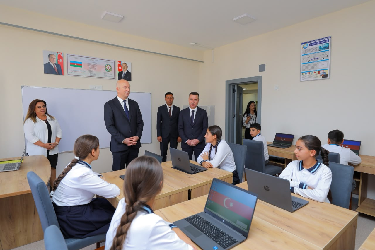 "Məktəbə gəlməyi səbirsizliklə gözləyirdim"