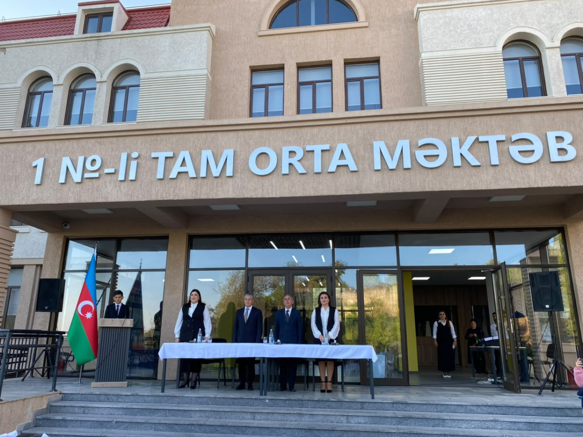 Təzəbinə kəndində 34 ildən sonra məktəb zəngi yenidən çalınıb