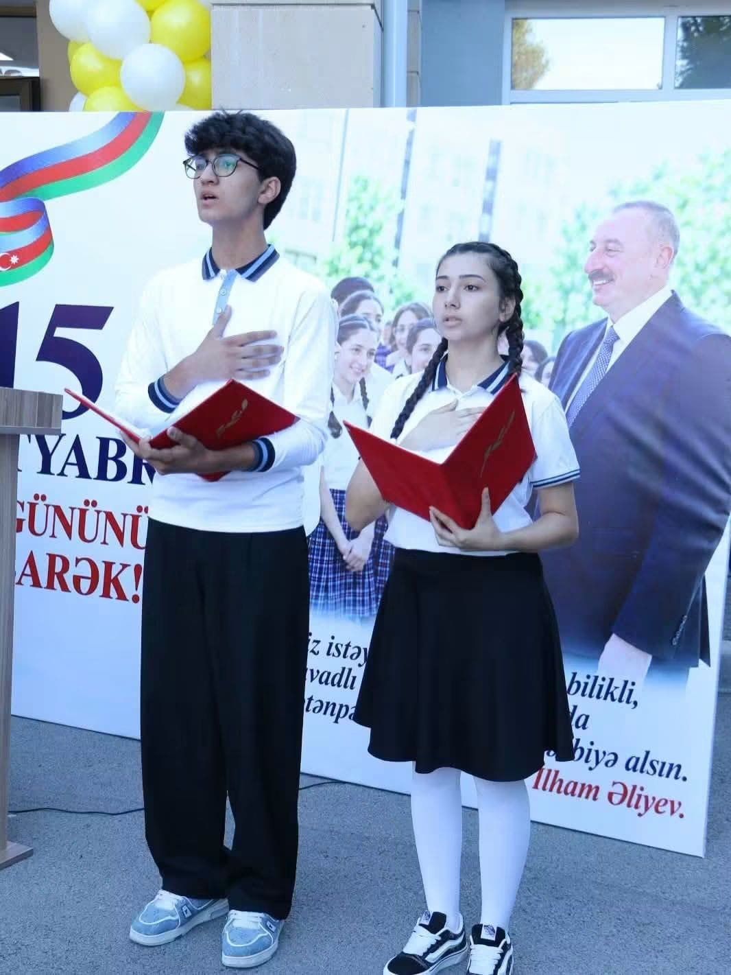 Novxanı kənd 1 nömrəli tam orta məktəbdə Bilik Günü qeyd olunub 