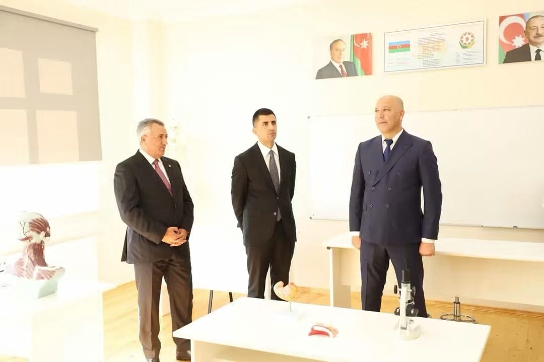 Novxanı kənd 1 nömrəli tam orta məktəbdə Bilik Günü qeyd olunub 