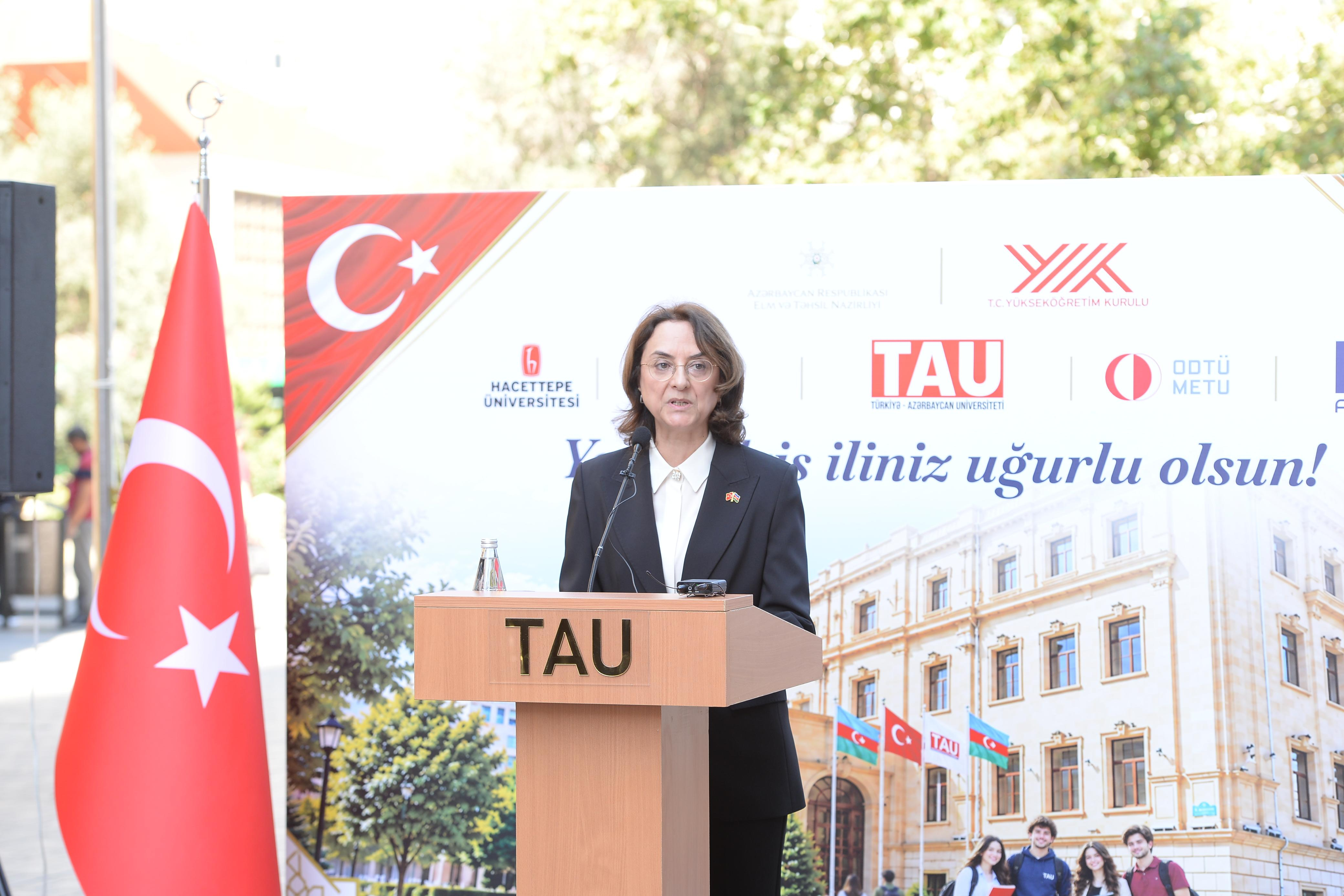 Təcrübələrin birləşməsi ortaq bilik istehsalı potensialı yaradır