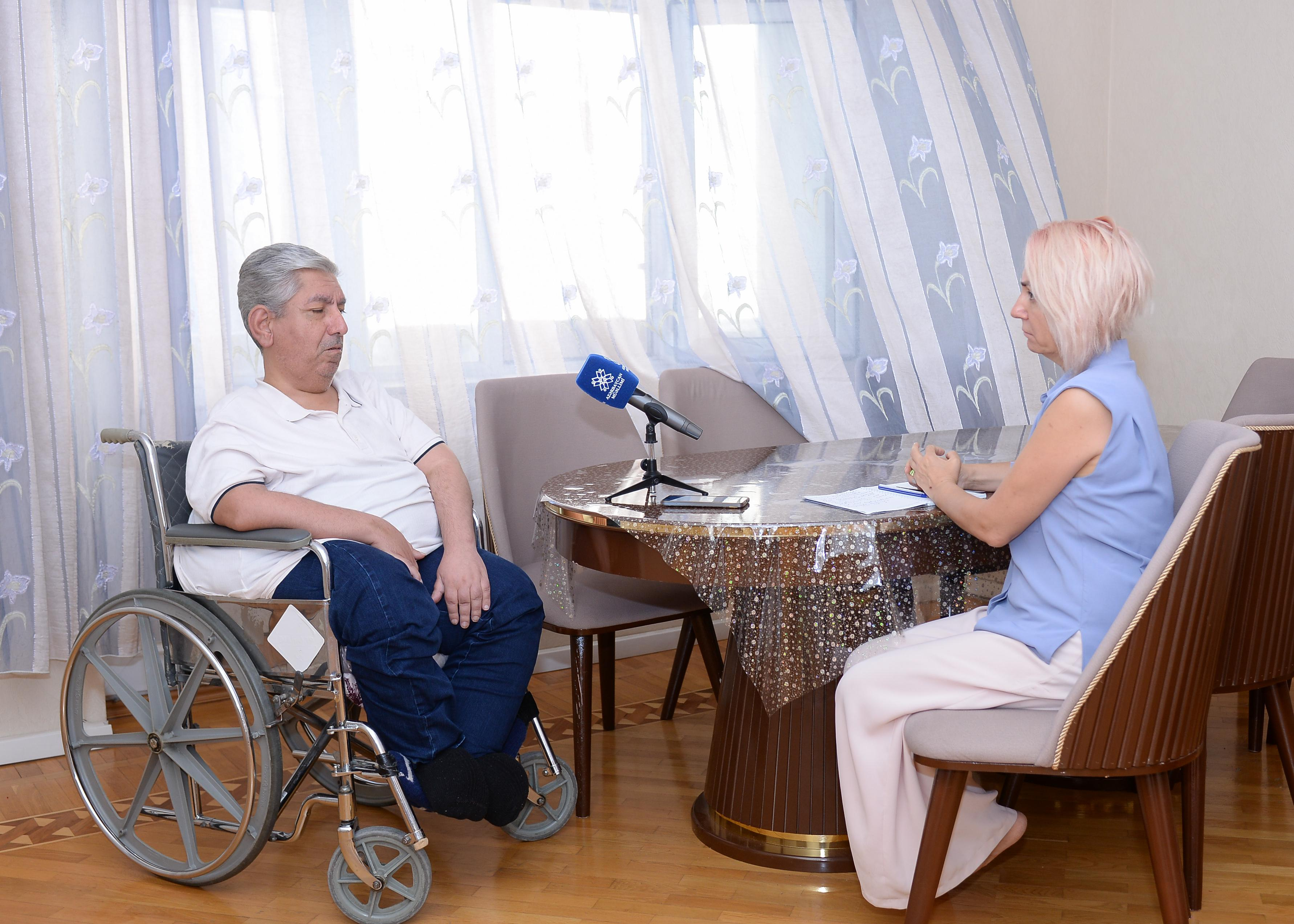 “Amerikadan qayıdıb evimizin blokunda düşəndə məni ağlamaq tutdu” 