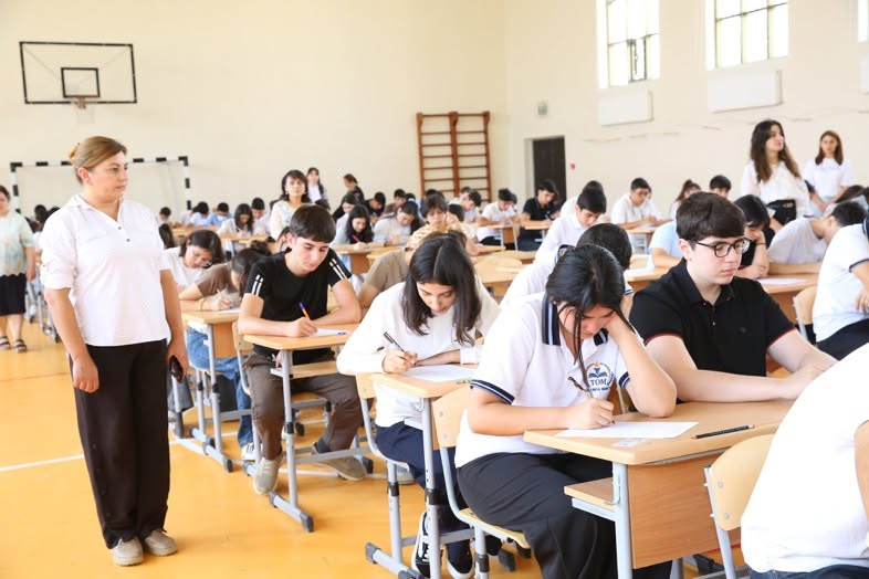 “Əlaçı” intellektual oyununun yeni mövsümünün seçim turu təşkil olunub.