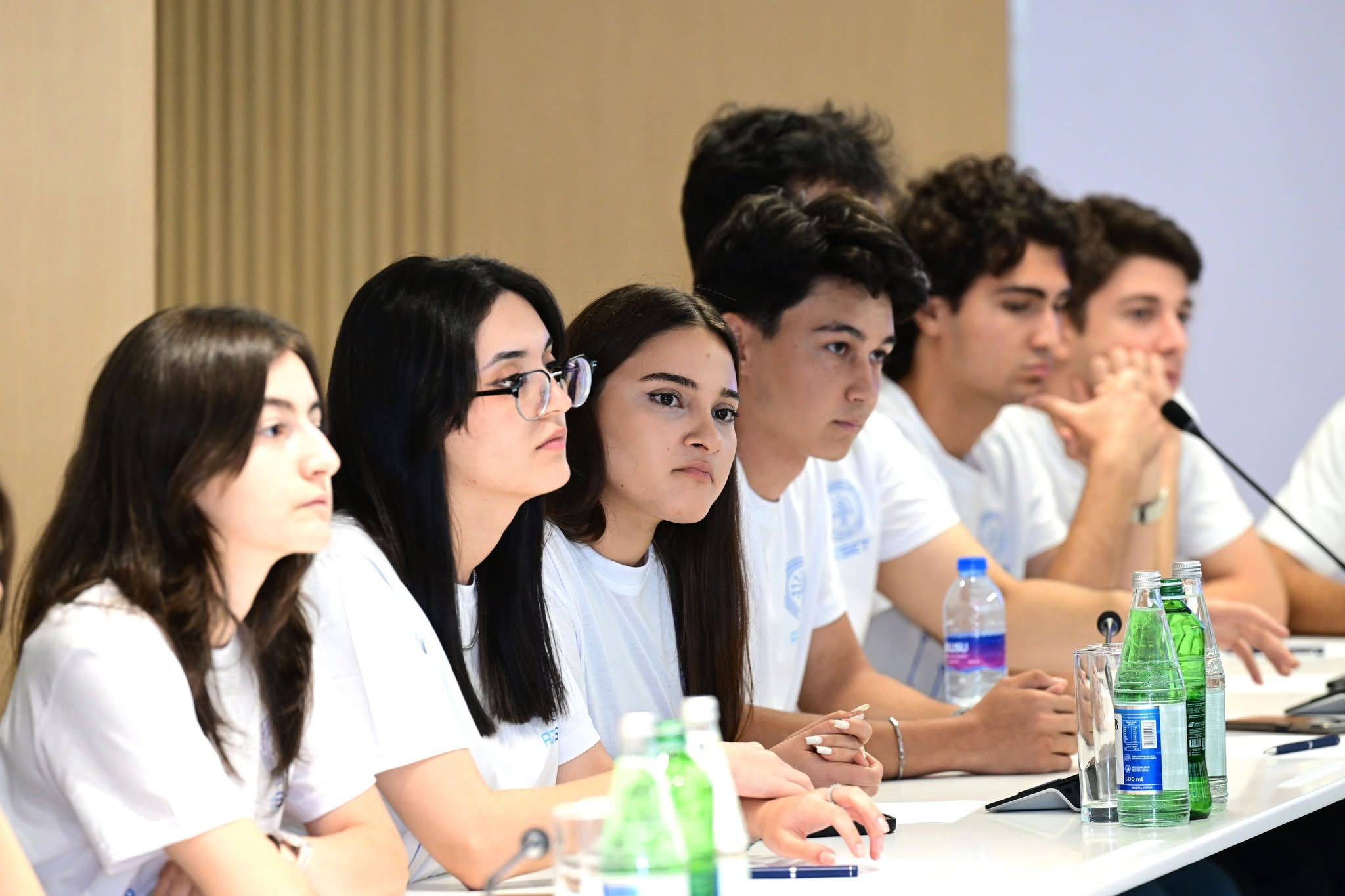 AZSET proqramının ilk tələbələri ilə görüş keçirilib