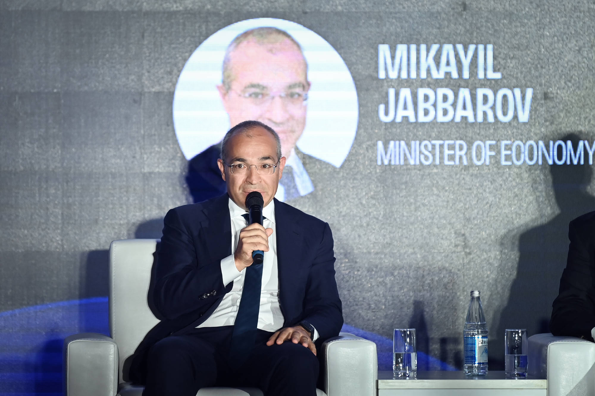 “Baku ID 2026”da “Azərbaycan Bacarıqlar Akseleratoru” üzrə panel müzakirəsi keçirilib