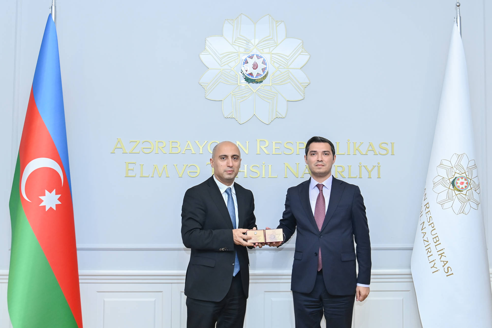 Nazirliyin əməkdaşlarına dövlət təltifləri təqdim edilib